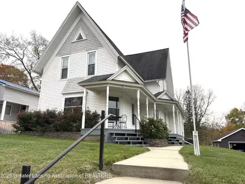 350 Looking Glass Ave, Portland, MI 48875