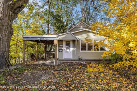 601 N Francis Ave, Lansing, MI 48912