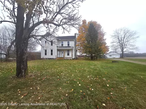 8843 Bunkerhill Rd, Jackson, MI 49201