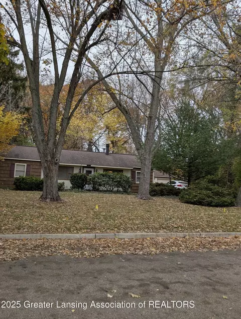 1609 Gilcrest Ave, East Lansing, MI 48823