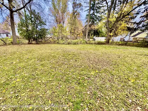 Exterior - 111 E Potter Ave, Lansing, MI 48910 photo 3 of 5