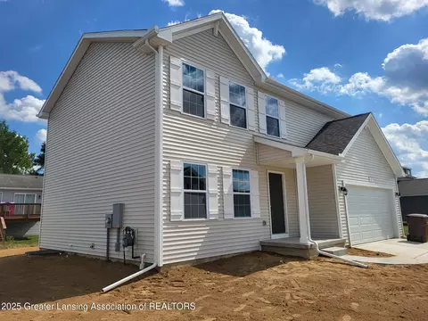 613 Muirfield Dr #19, Eaton Rapids, MI 48827