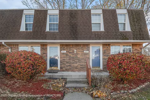 6354 Beechfield Dr #64, Lansing, MI 48911