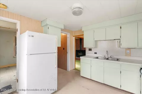 1581 W State Rd, Lansing, MI 48906 photo 7