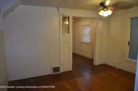 1408 Reo Ave, Lansing, MI 48910