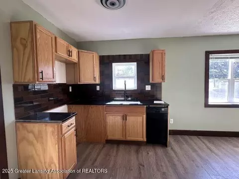 Other - 531 Torrance Ct, Lansing, MI 48910 photo 3 of 12