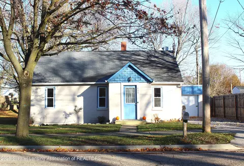 809 Warren Ave, Charlotte, MI 48813