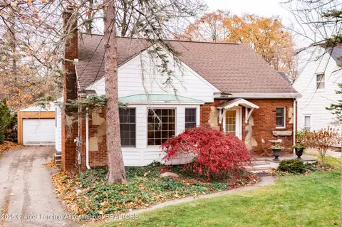 513 Kipling Blvd, Lansing, MI 48912