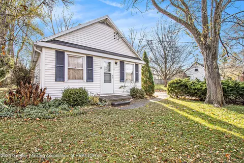 1119 W Miller Rd, Lansing, MI 48911