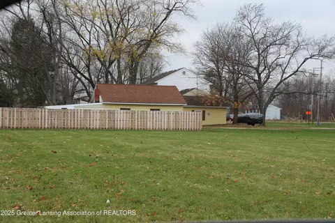 lot2 Laurelwood Dr, Lansing, MI 48917