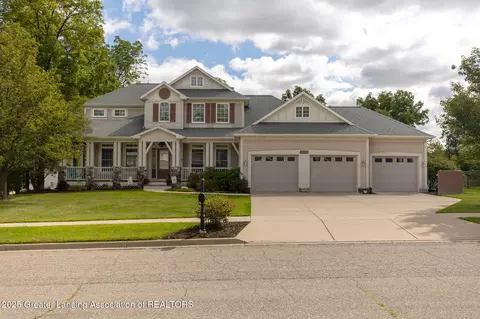 11254 Jerryson Dr, Grand Ledge, MI 48837