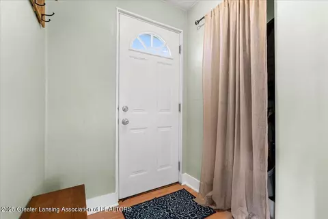 Entry Way - 11255 W Wayne St, Fowler, MI 48835 photo 1 of 4