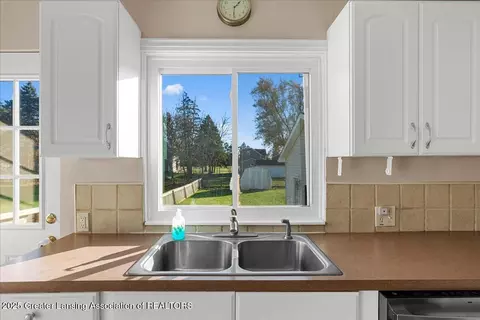 Kitchen - 11255 W Wayne St, Fowler, MI 48835 photo 3 of 3