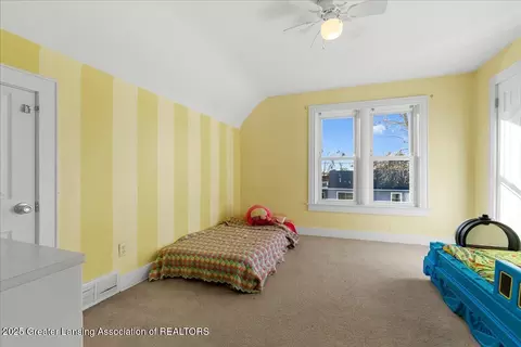 Bedroom - 11255 W Wayne St, Fowler, MI 48835 photo 3 of 5
