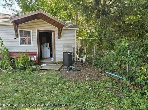 309 S Main St, Reading, MI 49274 photo 4