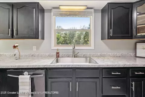 Kitchen - 1661 W Cutler Rd, Dewitt, MI 48820 photo 3 of 4