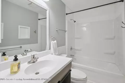 Bath - 1661 W Cutler Rd, Dewitt, MI 48820 photo 1 of 3