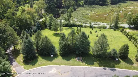 05 Prince Edward Dr, Howell, MI 48843