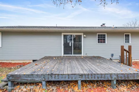 Exterior - 416 Riverview Dr, Dewitt, MI 48820 photo 4 of 4