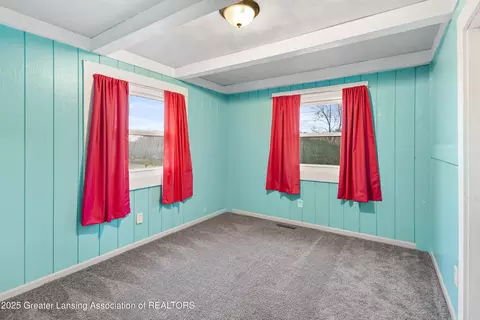 Bedroom - 416 Riverview Dr, Dewitt, MI 48820 photo 6 of 8
