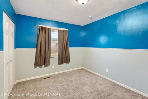 Bedroom - 416 Riverview Dr, Dewitt, MI 48820 photo 4 of 8
