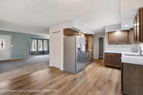 Kitchen - 416 Riverview Dr, Dewitt, MI 48820 photo 1 of 4
