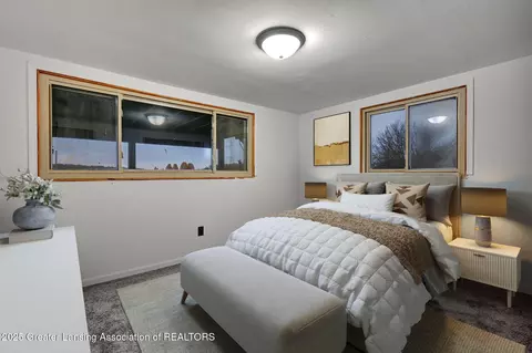 Bedroom - 11191 W Chadwick Rd, Eagle, MI 48822 photo 3 of 6
