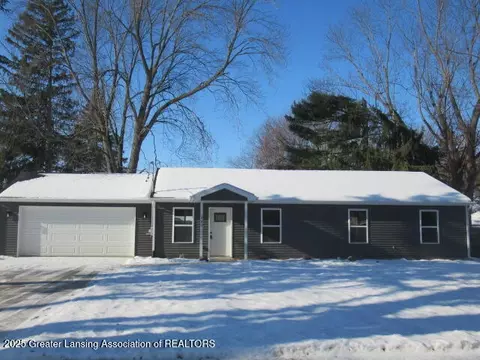 943 Union St, Dansville, MI 48819