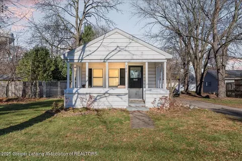 306 Grand St, Eaton Rapids, MI 48827