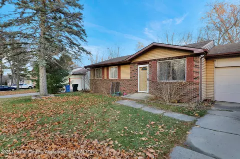 2300 Byrnes Rd, Lansing, MI 48906