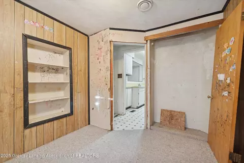 Bedroom - 15918 Turner Rd, Lansing, MI 48906 photo 6 of 7