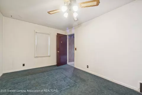 Bedroom - 15918 Turner Rd, Lansing, MI 48906 photo 2 of 7