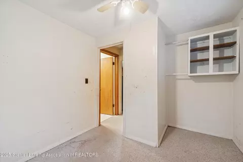 Bedroom - 15918 Turner Rd, Lansing, MI 48906 photo 4 of 7
