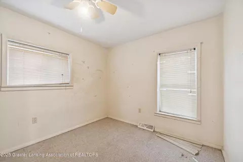 Bedroom - 15918 Turner Rd, Lansing, MI 48906 photo 3 of 7