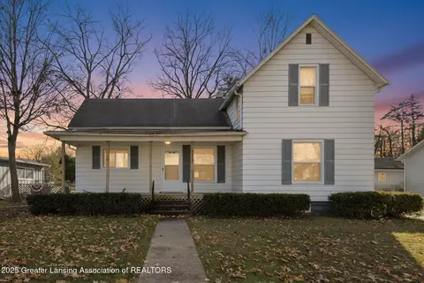 1339 Olmstead St, Owosso, MI 48867