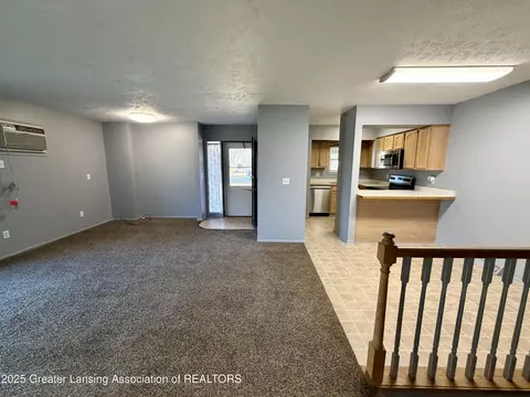 612-610 S Dibble Blvd, Lansing, MI 48917 photo 5