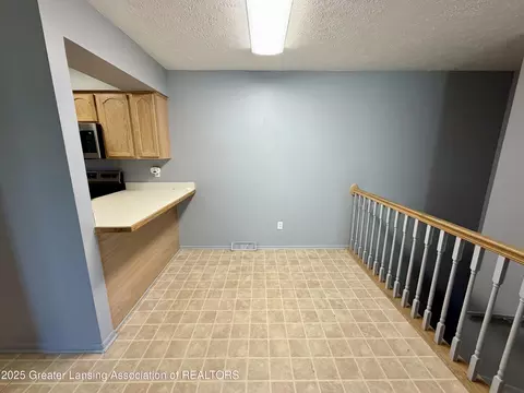 612-610 S Dibble Blvd, Lansing, MI 48917 photo 6