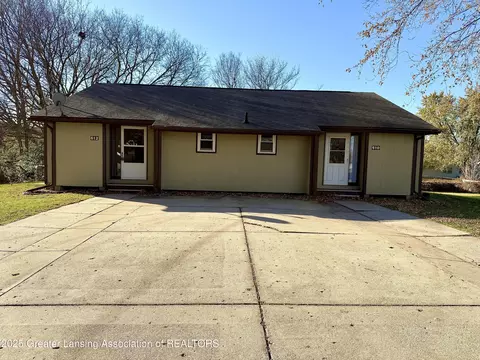 612-610 S Dibble Blvd, Lansing, MI 48917
