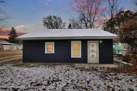 305 W Shepherd St, Charlotte, MI 48813