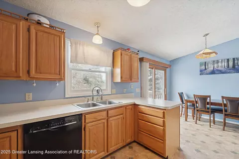 Kitchen - 5125 E Clark Rd, Bath, MI 48808 photo 2 of 3