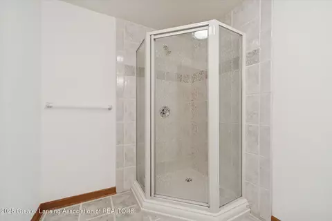 Bath - 5125 E Clark Rd, Bath, MI 48808 photo 5 of 6