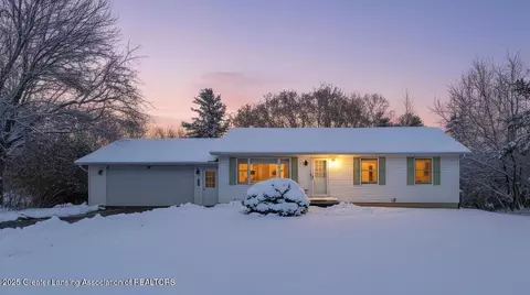 5125 E Clark Rd, Bath, MI 48808