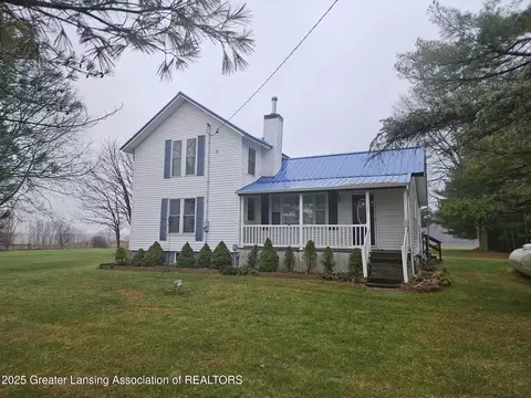 3428 N Chester Rd, Charlotte, MI 48813