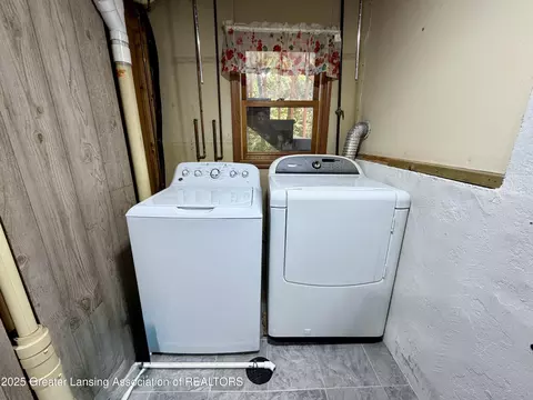 Other - 229 Williamsburg Rd, Lansing, MI 48917 photo 9 of 20