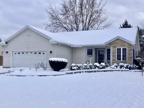5372 Mirage Cir, Dimondale, MI 48821