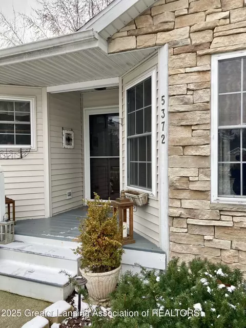 Exterior - 5372 Mirage Cir, Dimondale, MI 48821 photo 2 of 5