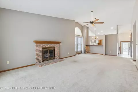 6542 Brook Trl, Lansing, MI 48917 photo 11