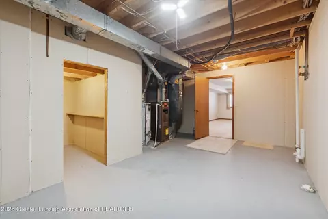 6542 Brook Trl, Lansing, MI 48917 photo 28