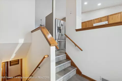 6542 Brook Trl, Lansing, MI 48917 photo 16