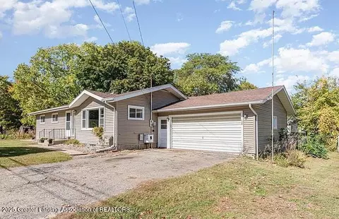 130 W Marshall St, Alma, MI 48801